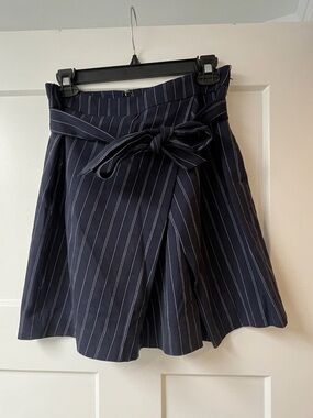 Banana Republic Navy Pinstripe Wrap A-Line Skirt with Waist Tie Size 2